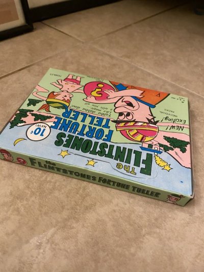 画像2: Hanna 　Barbera Flintstones Fortune Tellers With Box  / フリントストーンズの箱入り　フォーチューン　テラー　