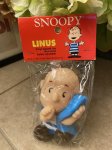 画像1:  Soopy Linus Vinyl Squeak Doll With Bag / ピーナッツ　ライナス　袋入りソフビドール (1)