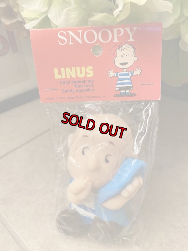 画像1:  Soopy Linus Vinyl Squeak Doll With Bag / ピーナッツ　ライナス　袋入りソフビドール (1)