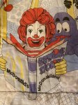 画像2: McDonald’s Sleeping Bag Blanket / マクドナルドのスリーピングバッグ、ブランケット (2)