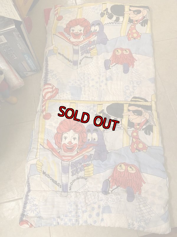 画像1: McDonald’s Sleeping Bag Blanket / マクドナルドのスリーピングバッグ、ブランケット (1)