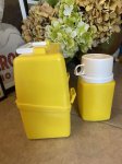 画像6: Kermit Muppet Plastic Yellow Lunch Box With Thermos / カーミット、マペットのプラスチック製　ランチボックス 水筒付き、60年代 (6)