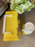 画像7: Kermit Muppet Plastic Yellow Lunch Box With Thermos / カーミット、マペットのプラスチック製　ランチボックス 水筒付き、60年代 (7)