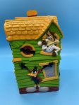 画像2:  Looney Tunes House Style  Plastic Bank /  ルーニーテューンズ  プラスチック製　家型　貯金箱 1997 (2)