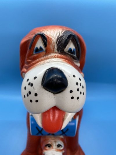 画像1: Saint Bernard Dog Plastic coin bank Bankers systems / セントバーナードのプラスチック製　貯金箱