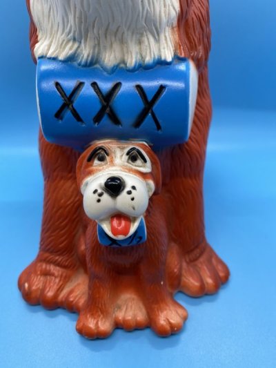 画像2: Saint Bernard Dog Plastic coin bank Bankers systems / セントバーナードのプラスチック製　貯金箱