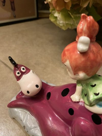 画像2: Hanna 　Barbera Flintstones Pebbles and Dino Ceramic Coin Bank  / フリントストーン　ペブルスとディノの陶器製貯金箱