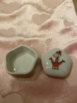 画像1: Hanna 　Barbera Flintstones Dino Ceramic Pill Case  / フリントストーン　ディノ陶器製ピルケース (1)