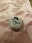 画像2: Hanna 　Barbera Flintstones Betty Ceramic Pill Case  / フリントストーン　ベティ陶器製ピルケース (2)