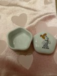 画像1: Hanna 　Barbera Flintstones Wilma Ceramic Pill Case  / フリントストーン　ウィルマ陶器製ピルケース (1)