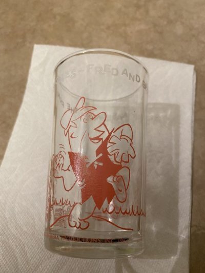 画像2: Hanna Barbera Flintstones Pink Fred&Barney Play Baseball Glass 1964 /  フリントストーン、ピンク　フレッド＆バーニー　野球グラス　(G)