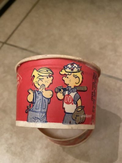 画像2: Dairy Queen Dennis The Menace red& Red Wax Cup Set Of 2 /(A) / ディリークィーン　デニス　ザ　メナス　ワックスペーパー　カップ　2個セット