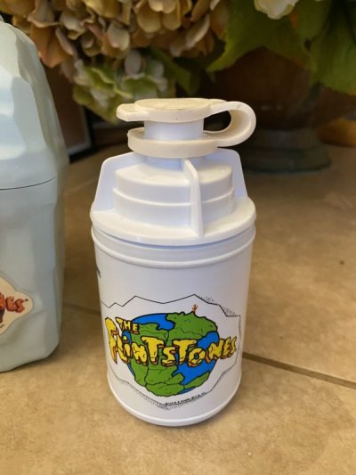 画像2: Hanna 　Barbera Flintstones Gray Plastic Lunch Box With Thermos 1993 / フリントストーン　グレープラスチック製　ランチボックス　水筒付き