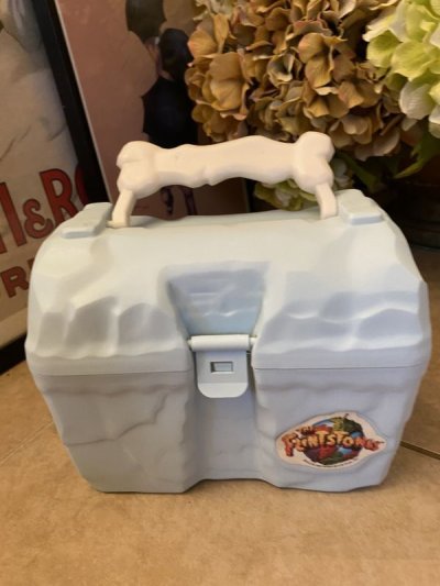 画像1: Hanna 　Barbera Flintstones Gray Plastic Lunch Box With Thermos 1993 / フリントストーン　グレープラスチック製　ランチボックス　水筒付き