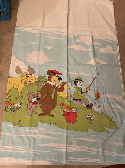 画像3: Hanna Barbera Yogi Bear  Flat  Sheet Unused  ハンナバーベラ、ヨギベアの新品　袋入りシーツ　1971年