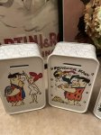 画像6: Hanna Barbera Flintstones Tin Can Fred & Wilma Coin Bank Box (D) / フリントストーン　ティン製　フレッドとウィルマ貯金箱　ボックス型缶 (6)