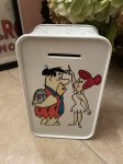 画像1: Hanna Barbera Flintstones Tin Can Fred & Wilma Coin Bank Box (D) / フリントストーン　ティン製　フレッドとウィルマ貯金箱　ボックス型缶 (1)