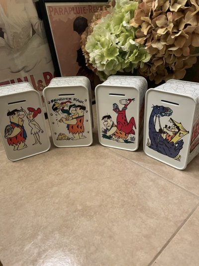 画像3: Hanna Barbera Flintstones Tin Can Fred Ride Coin Bank Box (A) / フリントストーン　ティン製　フレッドライド　貯金箱　ボックス型缶