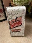 画像2: Hanna Barbera Flintstones Tin Can Coin Bank Box(Bedrock)  (C) / フリントストーン　フレッド ティン製　ベッドロック　貯金箱　ボックス型缶 (2)