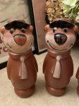 画像2: Hanna Barbera Yogi Bear Bowling Pin 5 Set With Ball  / ハンナバーベラ　ヨギベア　ボーリングピン5本セットとボール付き (2)