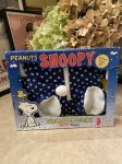 画像1: Peanuts Snoopy Wardrobe  Sleeper Clothes with box (C) / ピーナッツ、スヌーピー　スリーパー　箱入り着せ替え洋服 (1)