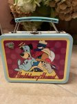 画像1: Hanna Barbera Huckleberry Hound Mini Tin Purple Lunch Box / ハックルベリーハウンド　紫色 ティン製　ミニ　ランチボックス缶 (1)