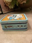 画像6: Hanna Barbera Huckleberry Hound Mini Tin Yellow Lunch Box(B)  / ハックルベリーハウンド　イエロー ティン製　ミニ　ランチボックス缶 (6)