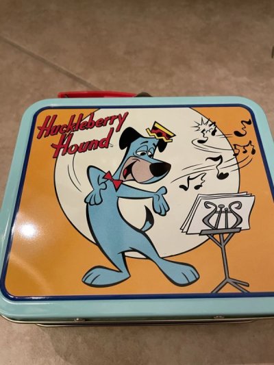 画像1: Hanna Barbera Huckleberry Hound Mini Tin Yellow Lunch Box(B)  / ハックルベリーハウンド　イエロー ティン製　ミニ　ランチボックス缶