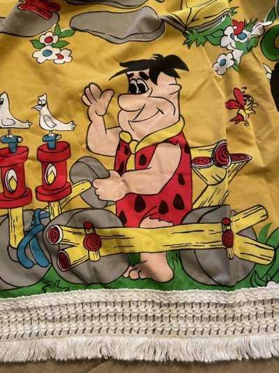 画像1: Hanna Barbera Flintstones Yellow Bed Spread Fabric Sheets / ハンナバーベラ、フリントストーンズのベッドカバー