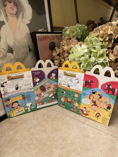 画像3: McDonald’s  Snoopy happy  Meal box set of 2 (A) / マクドナルドのスヌーピーハッピーミール箱　2箱セット