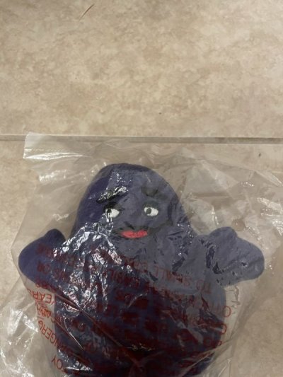 画像1: McDonald’s Grimace Bean Doll With Bag 1996  /  マクドナルドの袋入りグリマス, ビーンズドール