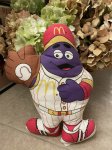 画像1: McDonald’s Grimace Baseball Pillow Doll  1988  / マクドナルドの野球グリマス、ピロードール　80‘s (1)