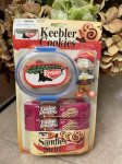 画像1:  Keebler Cookies  Play Food Sandies Swirl Set  Boley 2004 / キーブラー ブリスター入りプレイフードセット　サンディズ (1)