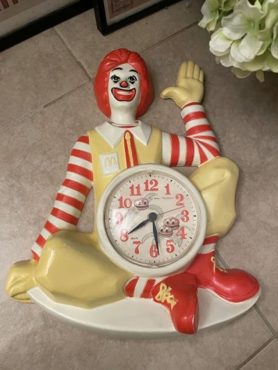 画像3: McDonalds Ronald  Plastic Wall Clock / マクドナルド、ロナルドのプラスチック製、壁時計　ウォールクロック