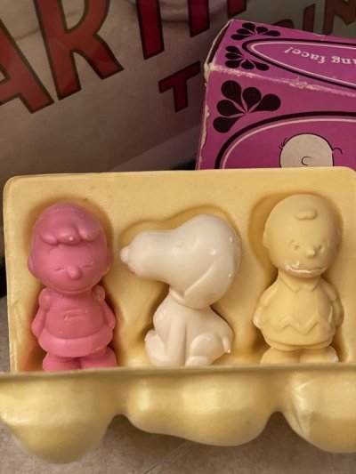 画像1: Peanuts Snoopy Gang Avon Soap With Box 1970  / ピーナッツ　スヌーピー エイボン　箱入りソープ、石鹸セット