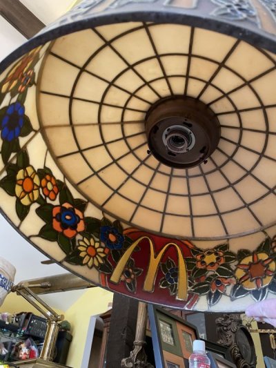 画像3: McDonald’s stained Glass Ceiling hanging lamp , light / マクドナルドのステンドグラススタイル　ランプシェード