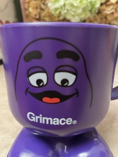 画像1: McDonald’s Grimace Plastic Footed Mug (A) / マクドナルドのグリマス　プラスチック製足付き　マグカップ