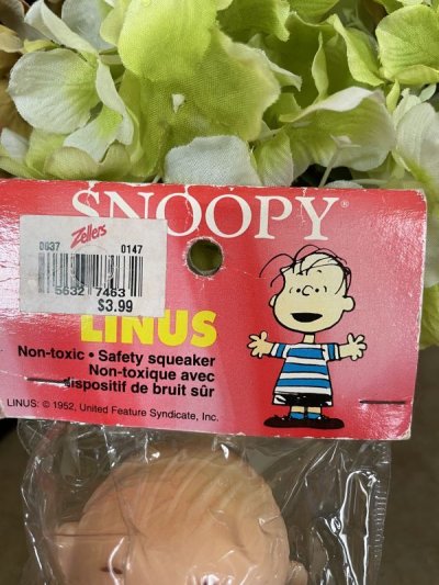 画像2:  Soopy Linus Vinyl Squeak Doll With Bag / ピーナッツ　ライナス　袋入りソフビドール