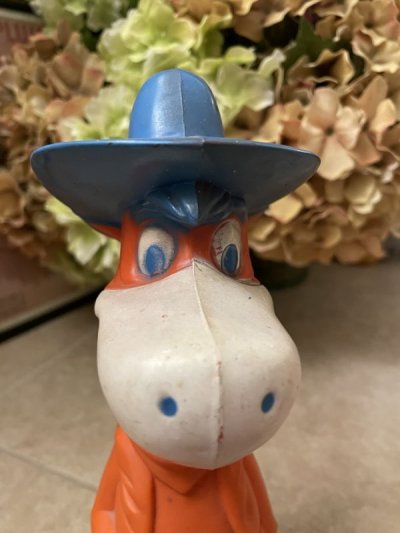 画像1: Hanna Barbera Quick Draw McGraw Blue Hat Coin Bank 60’s  / ハンナバーベラ 早撃ちマック　プラスチック製　貯金箱