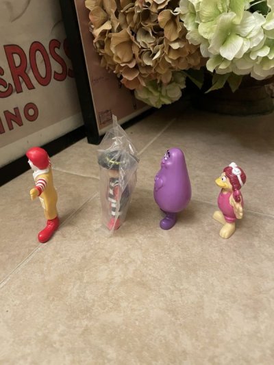 画像1: McDonald’s Figure Set of 4 1995  / マクドナルドのフィギュア4点セット