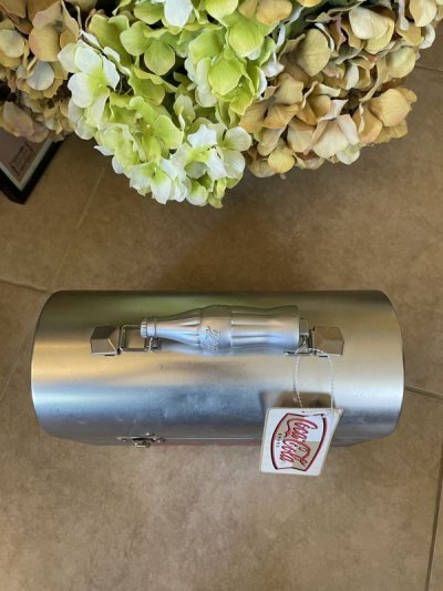 画像2: Coca Cola aluminum Tin Lunch Box with Tag  / コカコーラ　アルミ製　タグ付きランチボックス