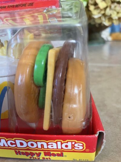 画像1: McDonald’s hamburger play food set with box 2001 (A) / マクドナルドのハンバーガー、プレイフードセット