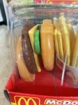 画像9: McDonald’s hamburger play food set with box 2001 (A) / マクドナルドのハンバーガー、プレイフードセット (9)