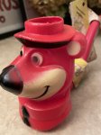 画像1: Yogi Bear bubble Pipe with paper label / ヨギベア バブル、プラスチック製の赤いパイプ、タグ付き (1)