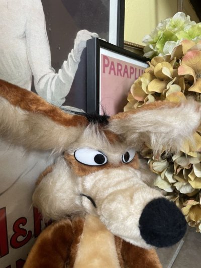 画像1: Looney Tunes  Wile. E. Coyote Plush Doll / ルーニーチューンズ　ワイリーコヨーテ　ぬいぐるみ　1971年