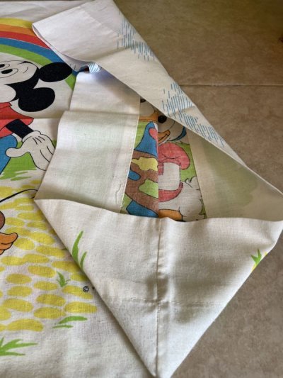 画像2: Disney Mickey Mouse Pillow Case  60‘s (B) / ディズニーのミッキーマウス　ピローケース　枕カバー