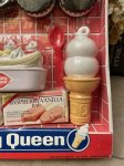 画像4: Dairy Queen play food set with box 2002 / ディリークィーンの箱入りプレイフードセット (4)