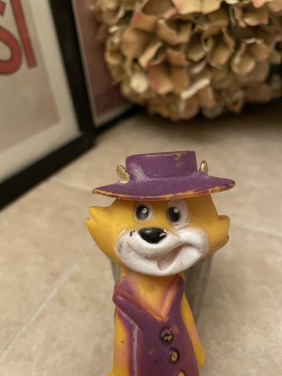 画像1: Hanna Barbera Top Cat figure with trash can plastic / トップキャット & ゴミ箱　フィギュア