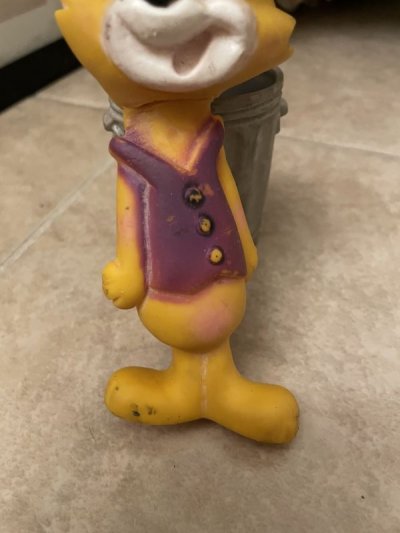 画像2: Hanna Barbera Top Cat figure with trash can plastic / トップキャット & ゴミ箱　フィギュア