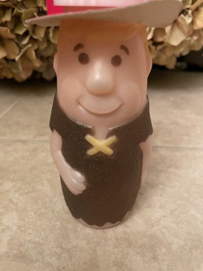 画像1: Hanna Barbera Flintstones Barney Baby Milk Bottle with Tag  1977 /  フリントストーンズ、タグ付きバーニーの哺乳瓶ドール